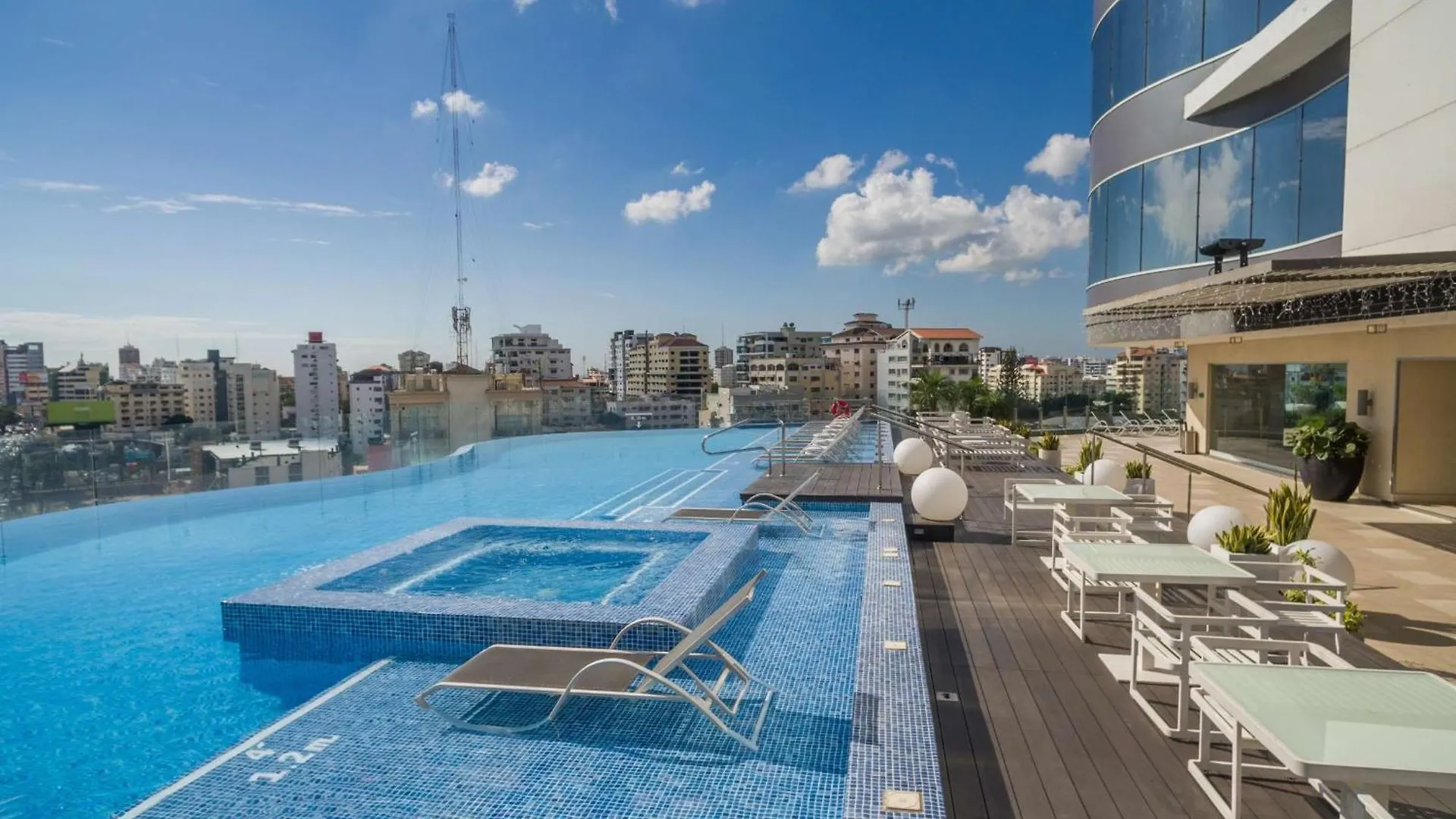 Embassy Suites By Hilton Santo Domingo 4*,  Dominik Cumhuriyeti