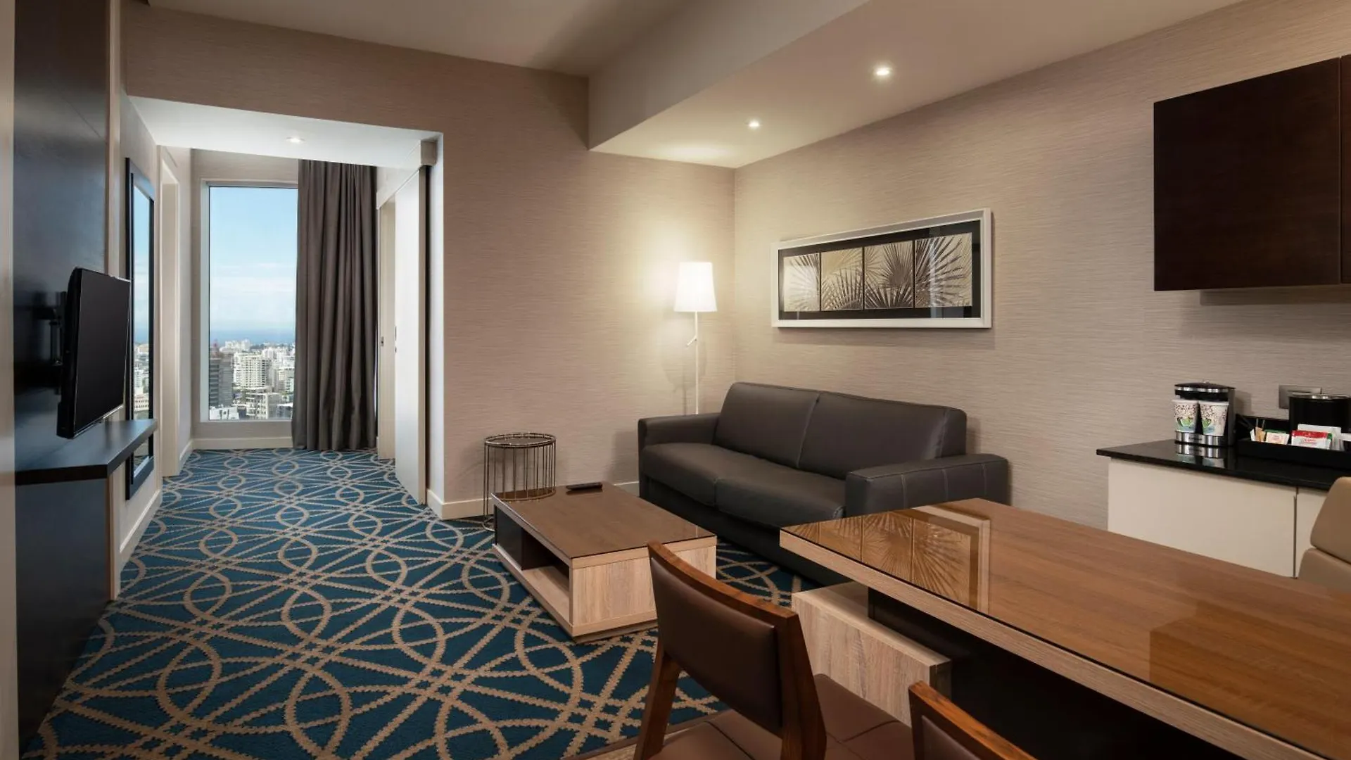 Embassy Suites By Hilton Санто-Доминго 4*,
